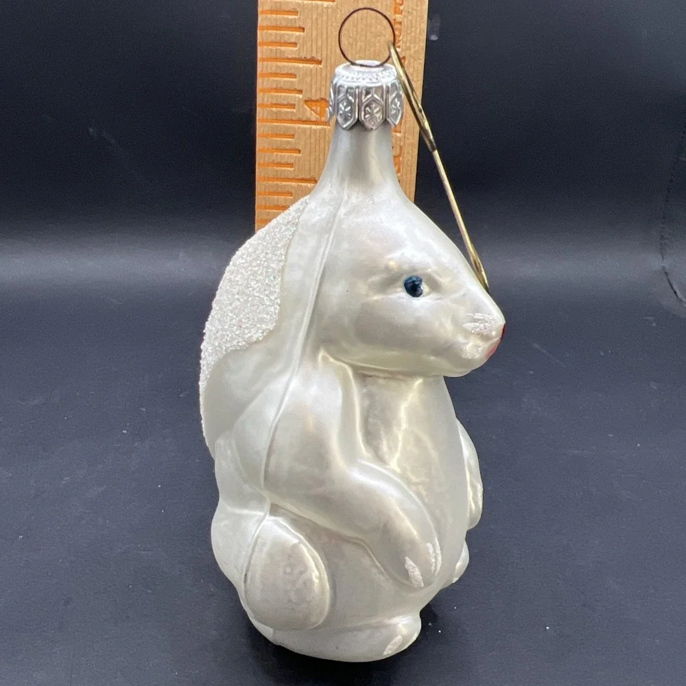 Vintage Germany Glass Rabbit Christmas Ornament White Snowflake Unmarked Cap